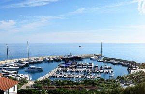 15.99 x 4.90 Metre Berth/Mooring Marina Cala del Forte Monoco For Sale